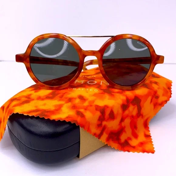 New KOMONO Vivien Caramel Demi NewSunglasses tortoise